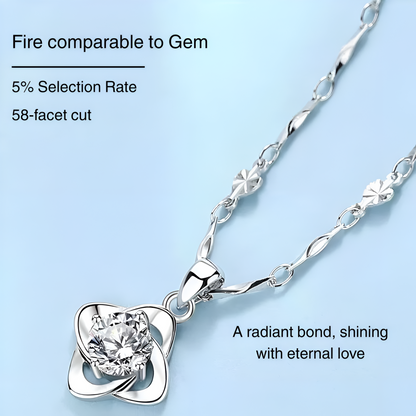 Luxurious Love & Luck Clover Pendant Necklace™