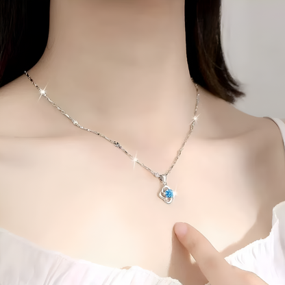 Luxurious Love & Luck Clover Pendant Necklace™